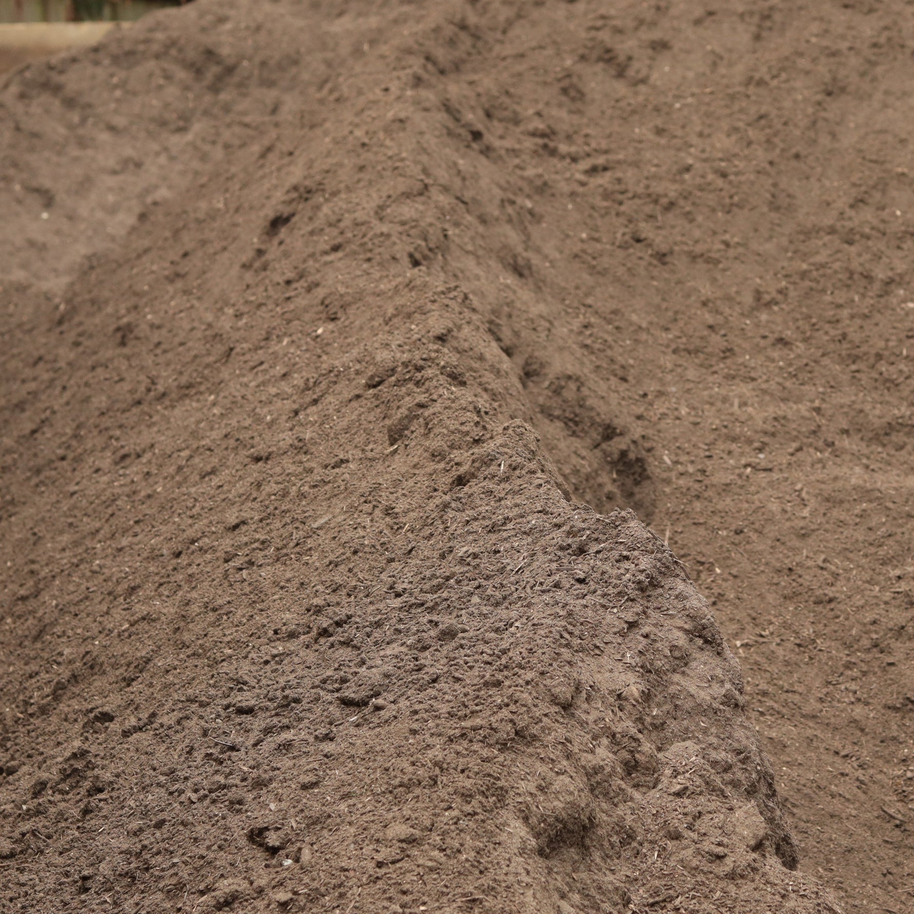 Common Mistakes to Avoid with Garden Soil in Melbourne